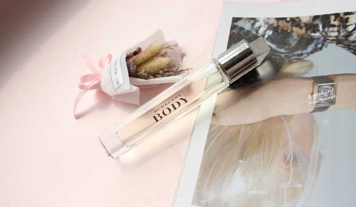 送女朋友香水推荐,送女朋友什么味道的香水好呢