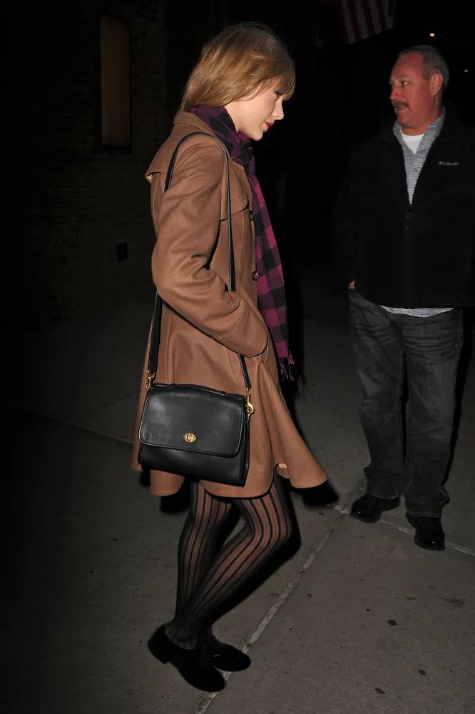 coach蔻驰当季流行款式,coach蔻驰包包明星同款