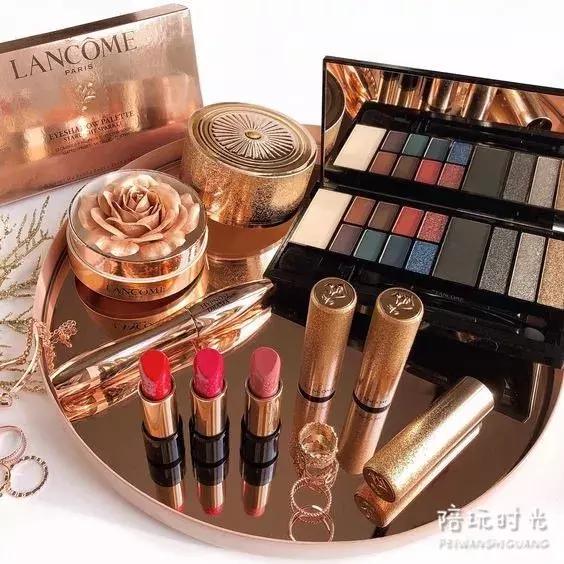 今年圣诞限定彩妆什么最值得买,圣诞限定彩妆测评在哪