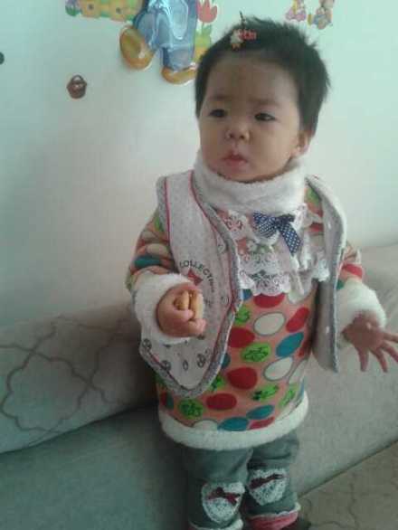 丑娃出生,丑娃出生日期被嫌弃