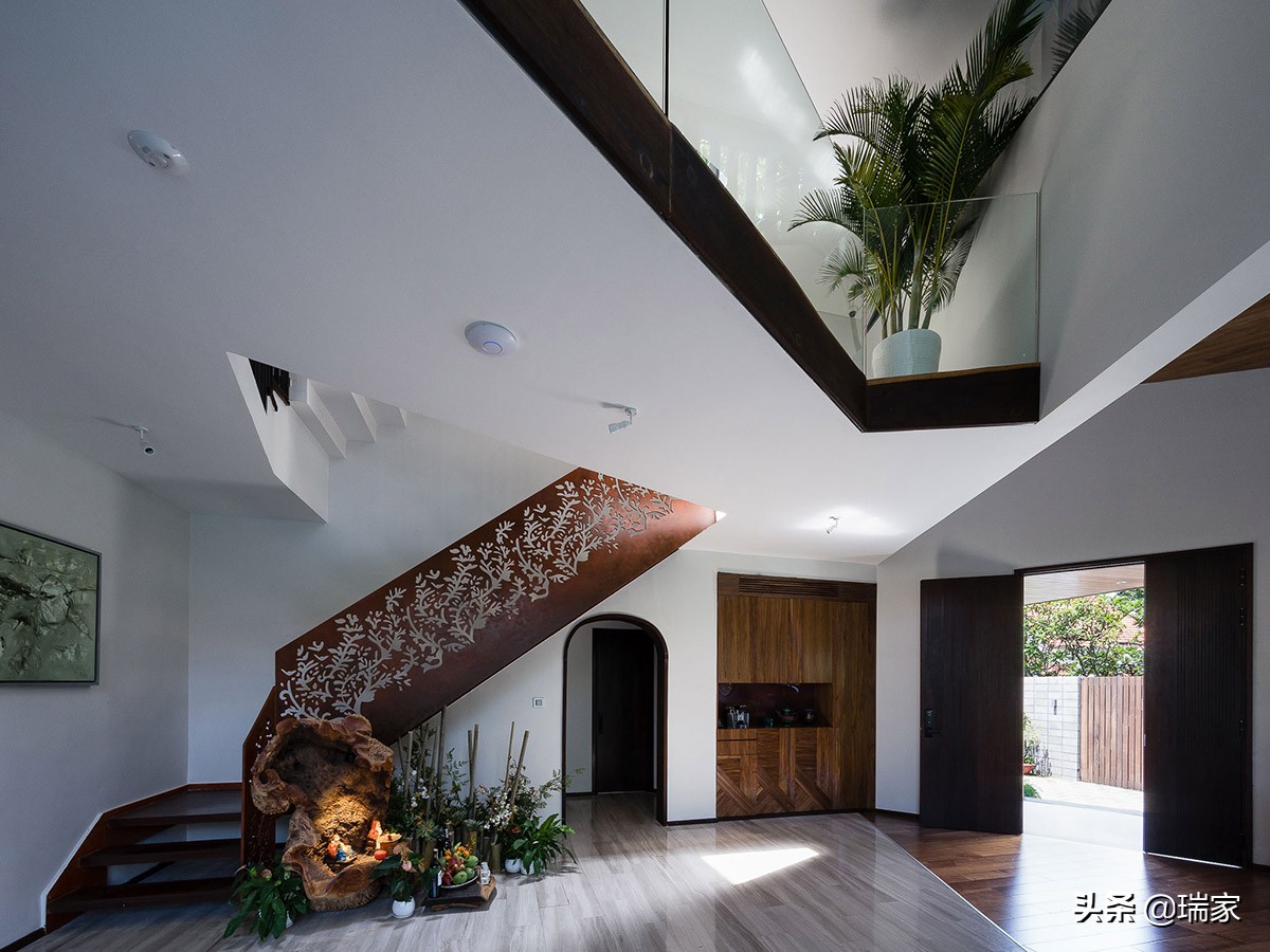 极简到极致的别墅,很多人向往的别墅