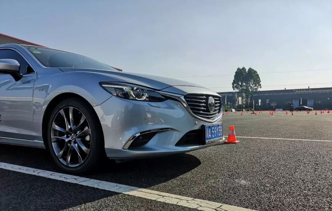 雅阁君威凯美瑞阿特兹怎么选,雅阁天籁凯美瑞迈腾君威对比