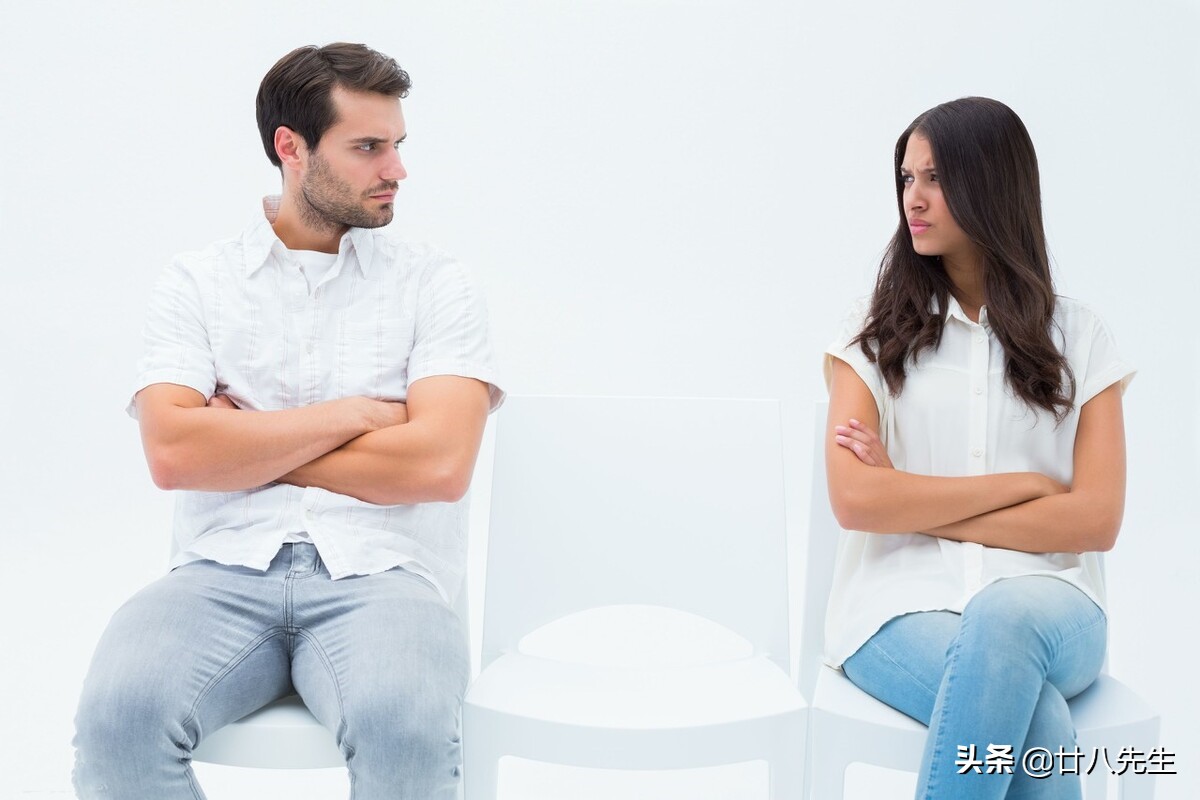 分手后送她最后一件礼物 (分手后想给她送个礼物)