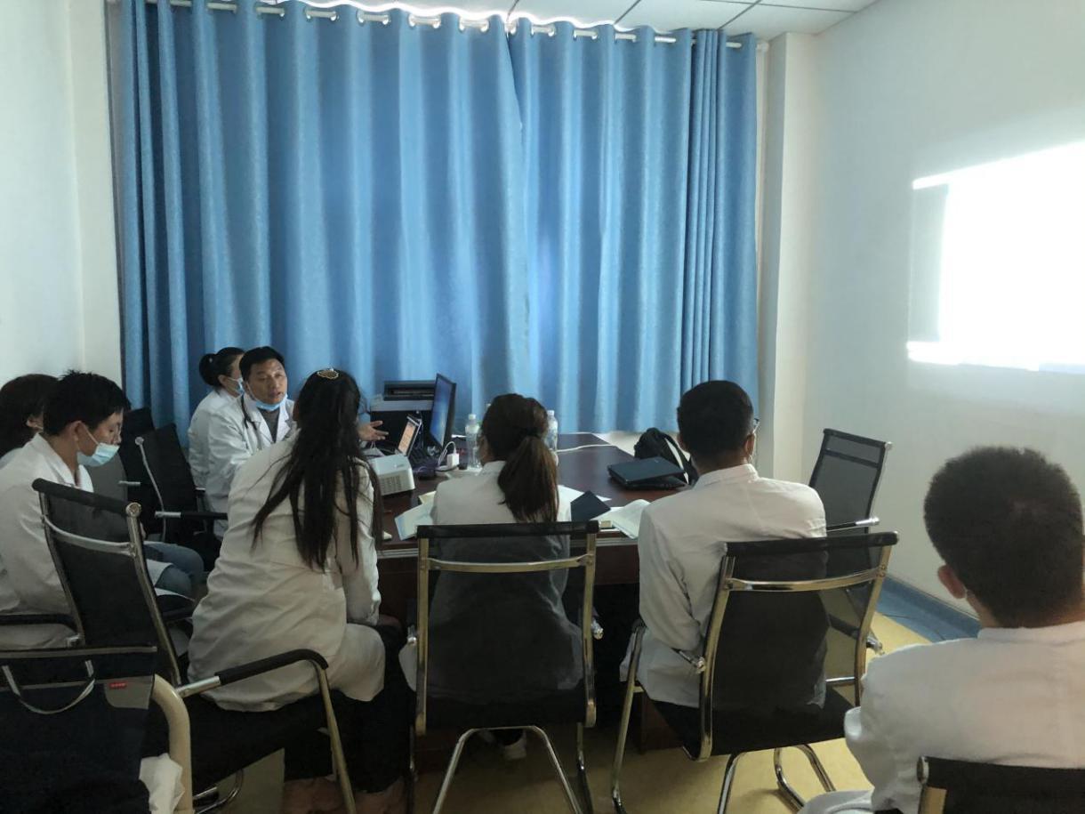 *党**员医生实干在高原：援建起*疆新**阿克陶县神经内科