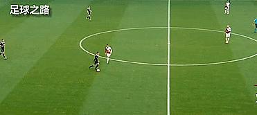 各个球星的招牌转身过人技巧,最经典简单虚晃过人动作