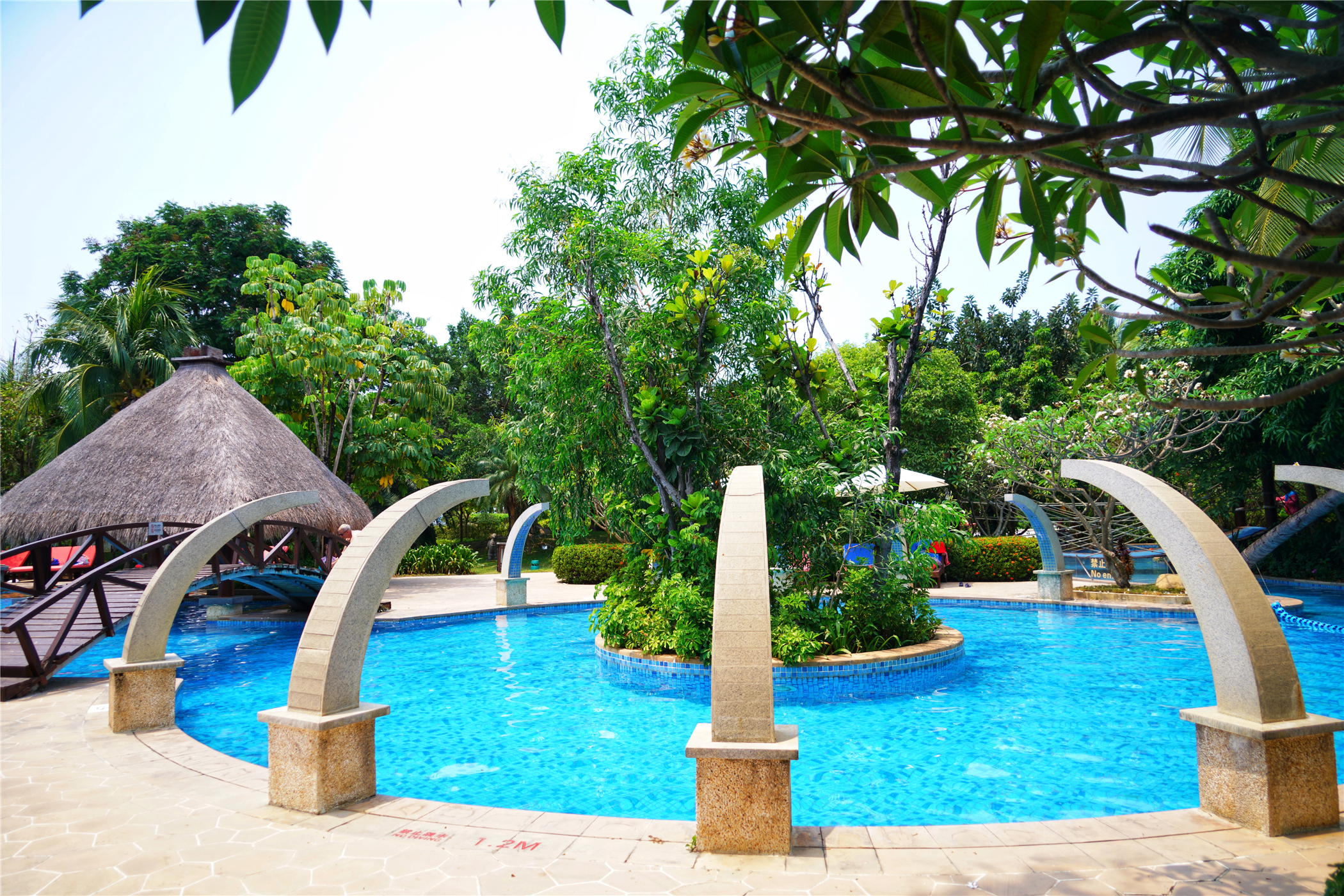 三亚亲子酒店海上乐园,三亚亲子度假酒店地图