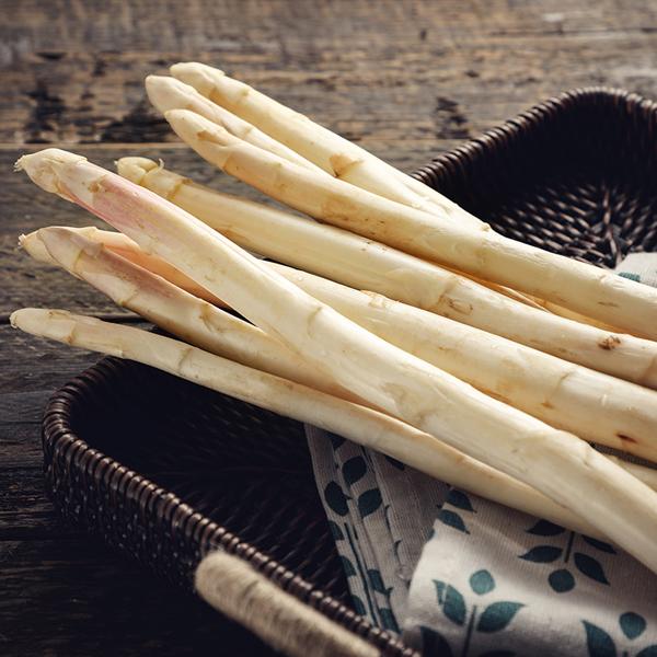 芦笋黑色和紫色哪个好吃,紫色芦笋和青色芦笋有区别