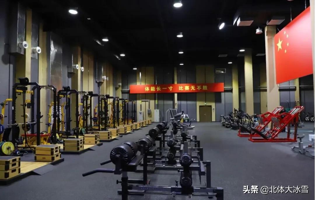 优美运动,动感轮滑花式轮滑