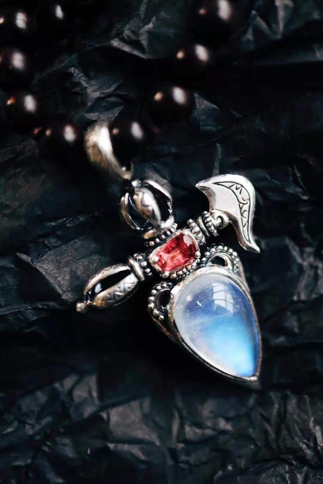 最适合戴的珠宝,适合冬天的珠宝