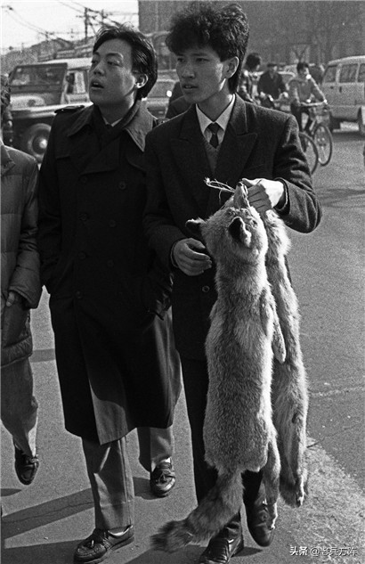 80年代人民穿健美裤图片,80年代北京街头服饰