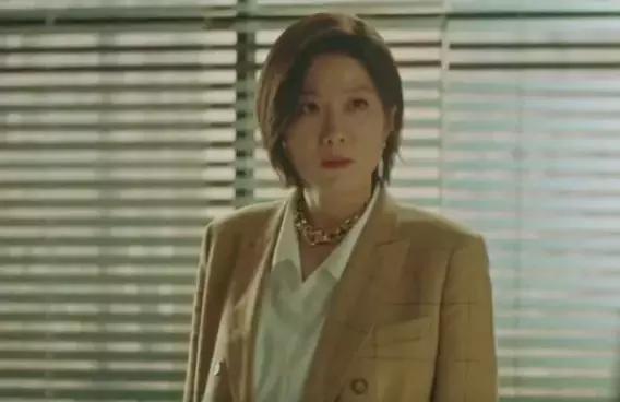 韩剧女主秋季穿搭,韩剧电视剧中女主穿搭