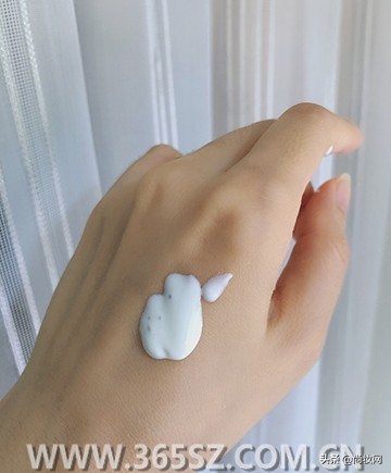 曼秀雷敦新碧水薄清爽防晒露spf50,曼秀雷敦双重保湿水感防晒霜评测