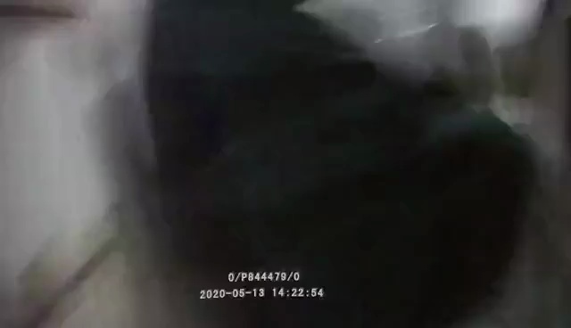 警方当场抓获网络诈骗团伙,警方抓获网络诈骗团伙