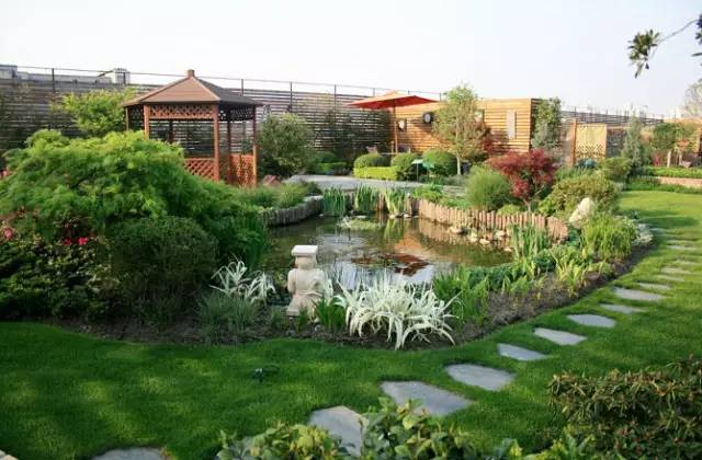 楼顶草坪花园设计效果图,花园草坪养护问题的成果概述