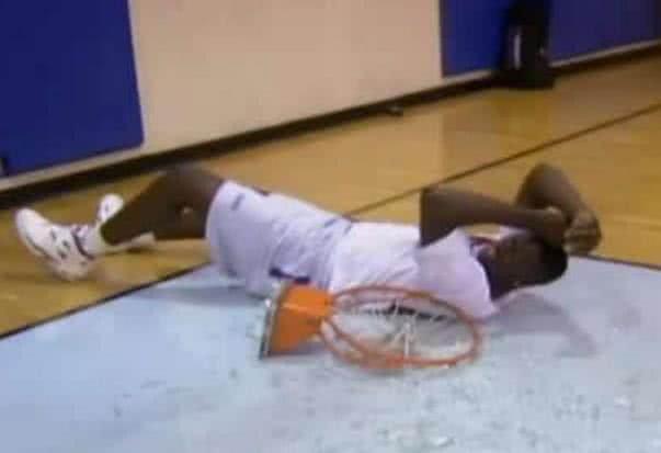 pc材料篮球板,室外篮球板用什么板材