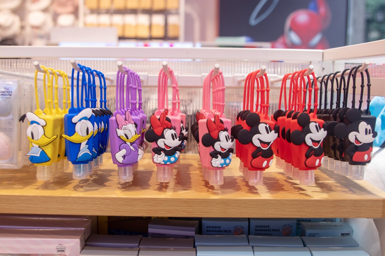 “米奇米妮”来啦~名创优品放大招!在重庆也能get正版周边