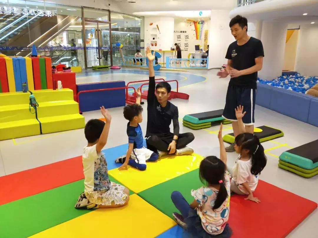 探店达人21天陪跑训练营,成都体能少儿馆