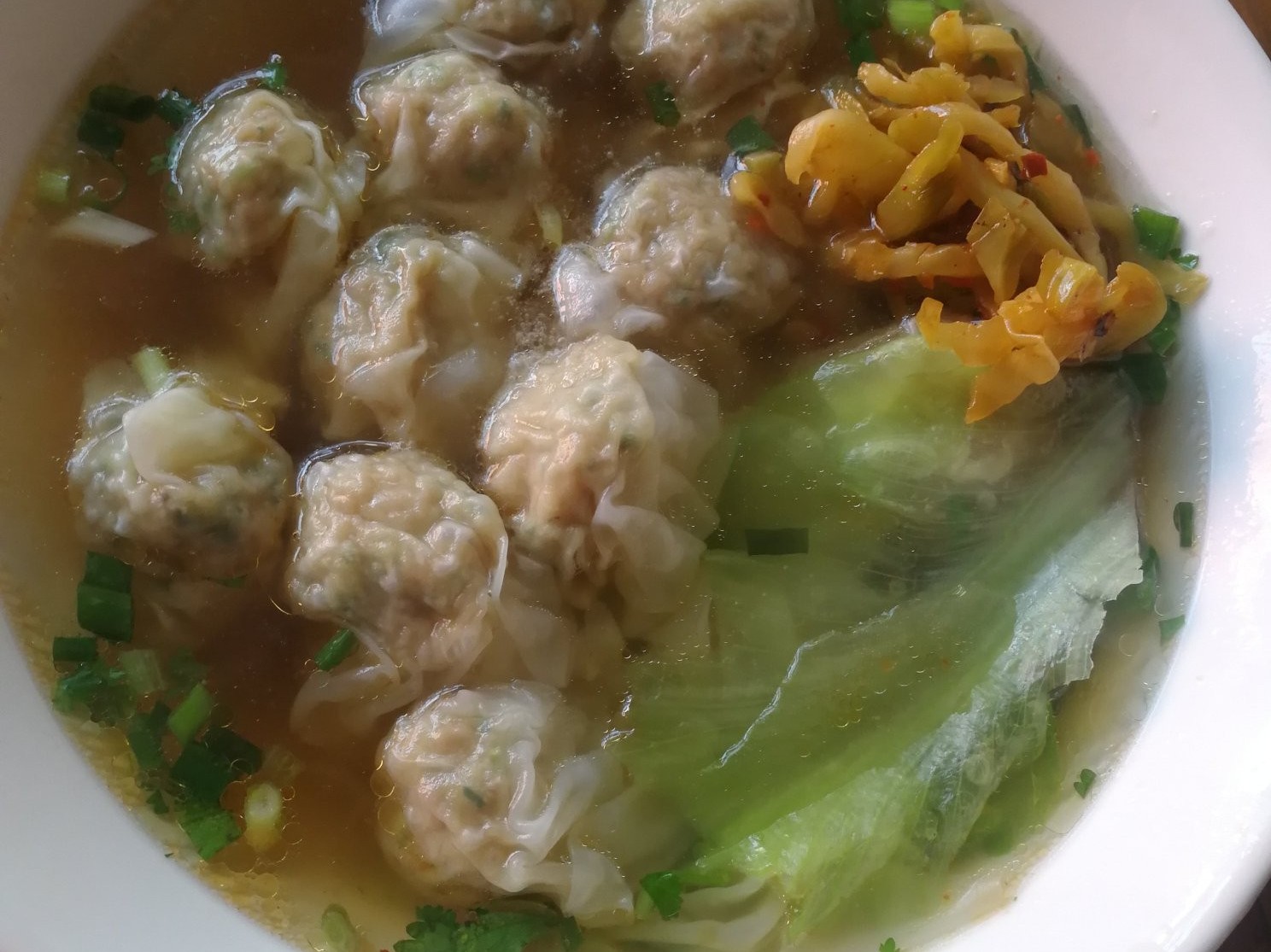 做馄饨的虾仁要不要加生粉,小馄饨的馅儿怎么调才嫩