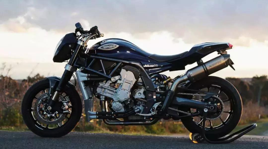 V8发动机，334匹马力！地表最强量产摩托PGMV8上市