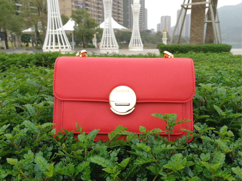 女包轻奢品牌专柜正品迪桑娜,小众品牌包包迪桑娜