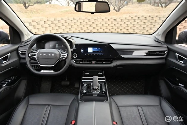 6座口碑最好的家用车五菱凯捷,家用空间大国产10万轿车