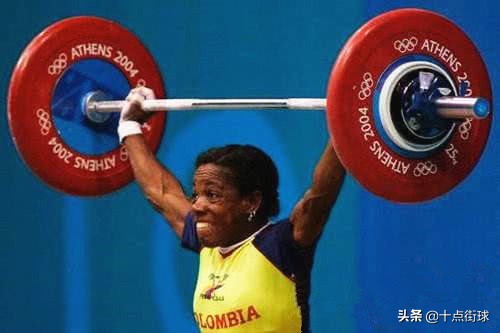 为什么举重运动鲜见优秀的黑人选手？除了基因，最后一点不可否认