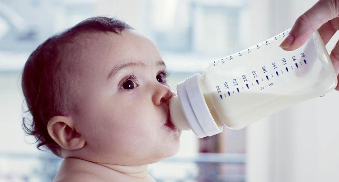 宝宝不吃奶是到了厌奶期吗,宝宝不吃奶也不是厌奶期怎么回事