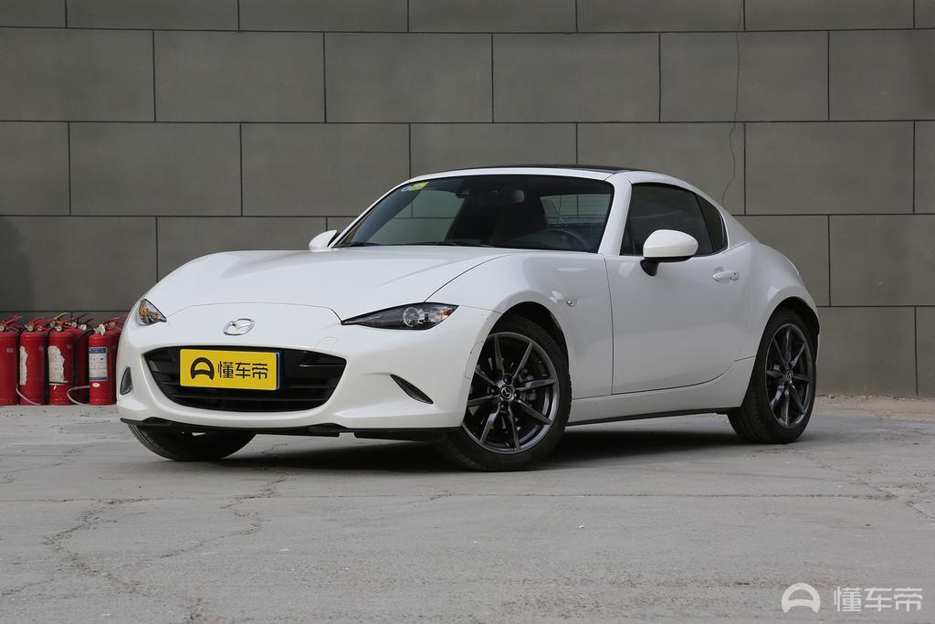 两万左右的四座敞篷车,最新款的双门四座敞篷车