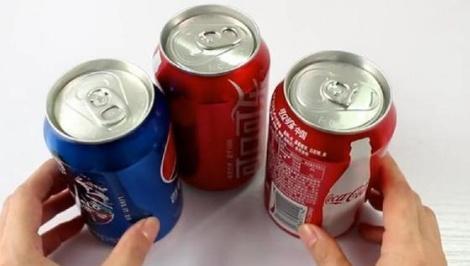 不用拉拉环也能轻松打开易拉罐，只需要一张纸，快点表演给朋友吧