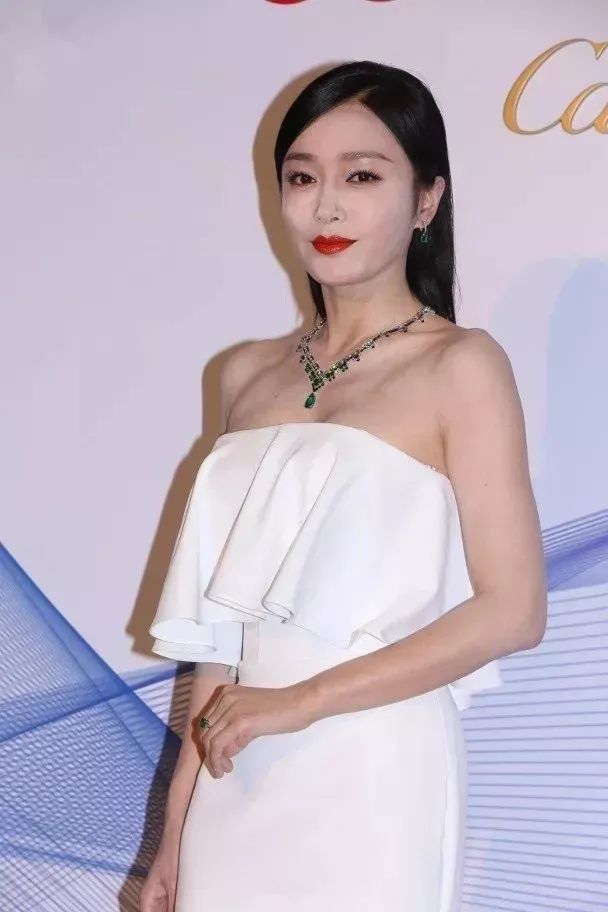 秦岚脸部垮了没有,秦岚真实脸部状态