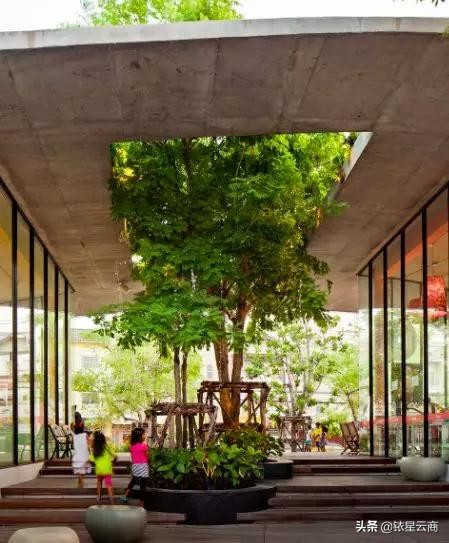 购物中心要接地气还是要高大上,购物中心十大特点