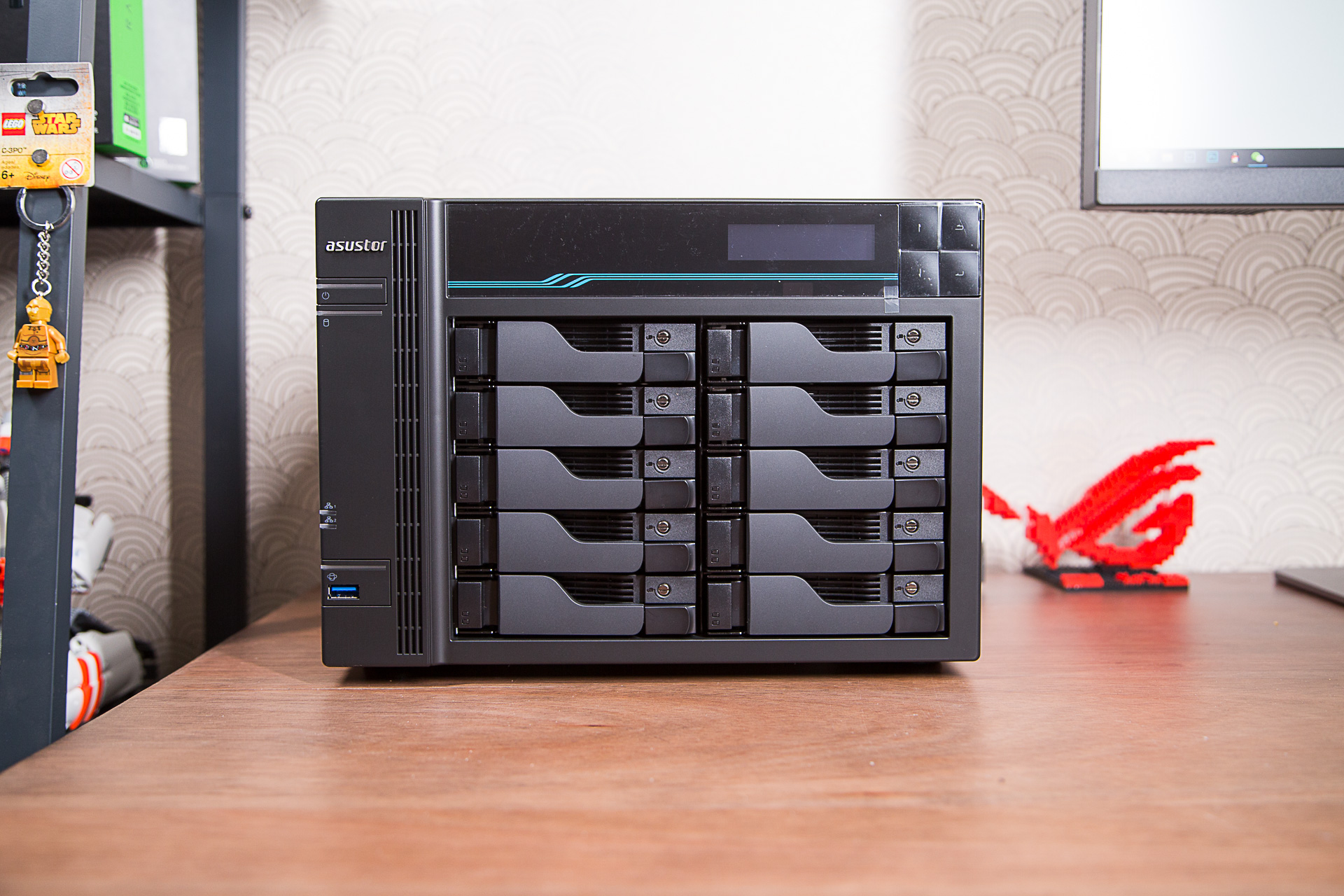 100T私有云达成！创作者之选华芸10GNASAS6510T使用测评