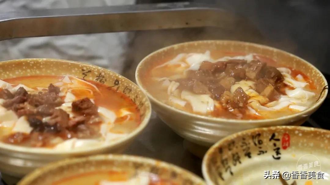 被食客吃出口号的一家老店，诱人的秘密竟然是两掺？