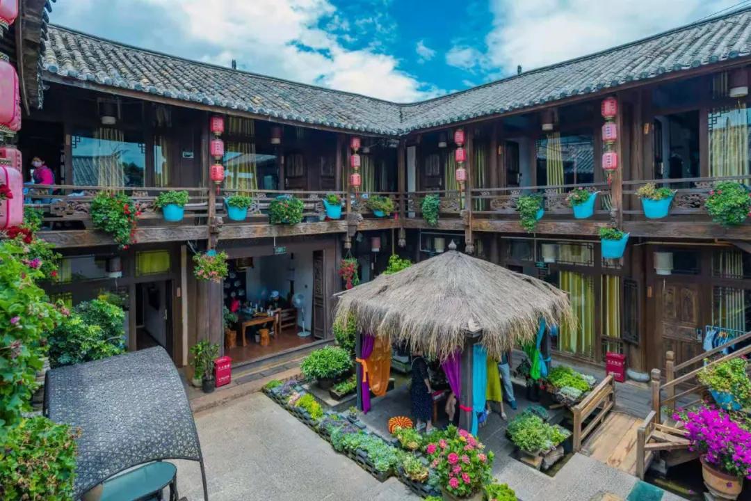 坐拥六百万粉丝博主,坐拥四百多万粉丝