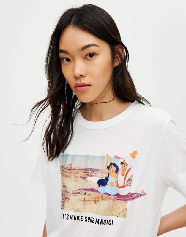 优衣库与kaws联名t恤 (优衣库kaws联名t恤图片)