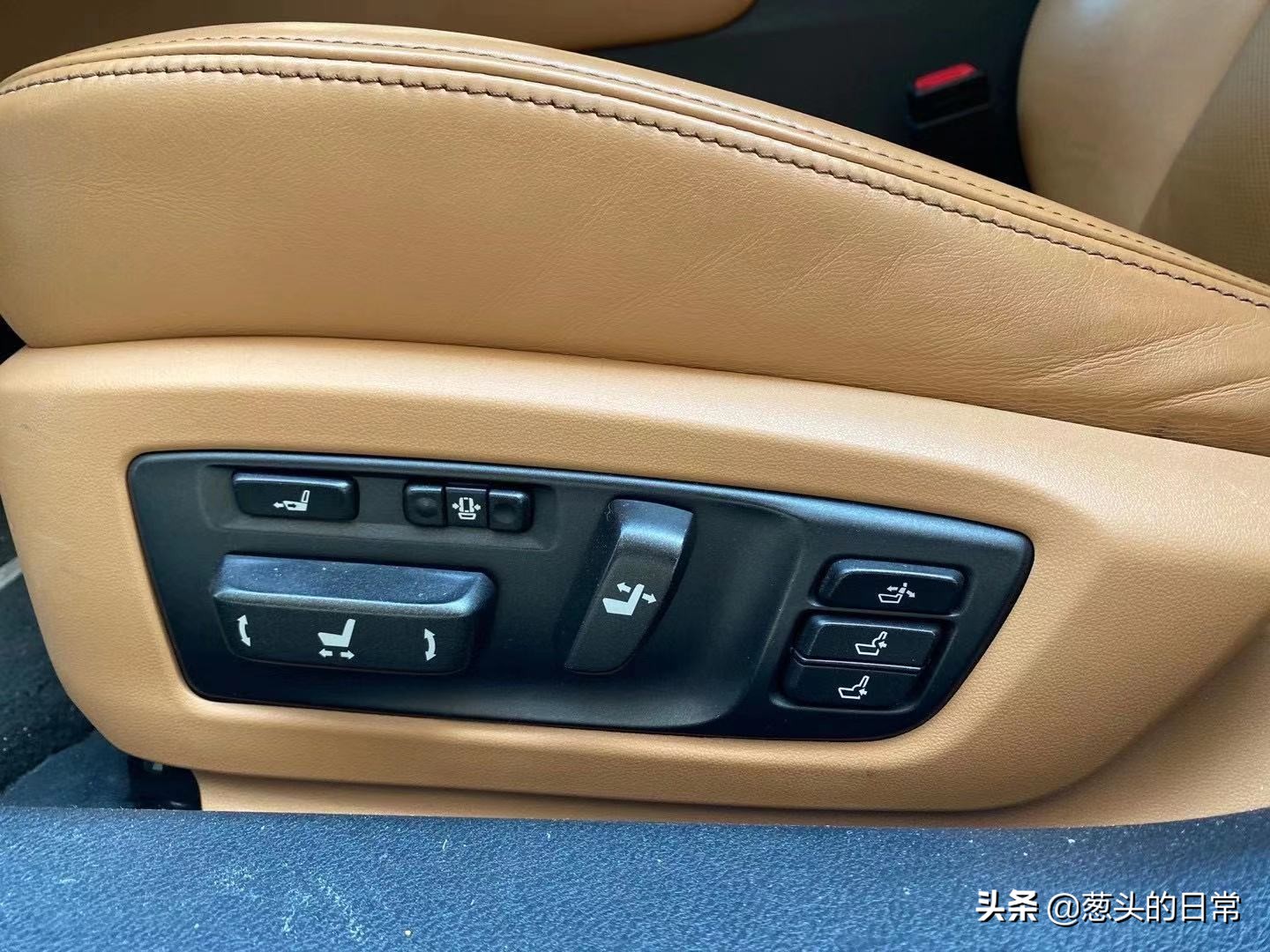 雷克萨斯gs450h和ls对比,炒上天的日系车