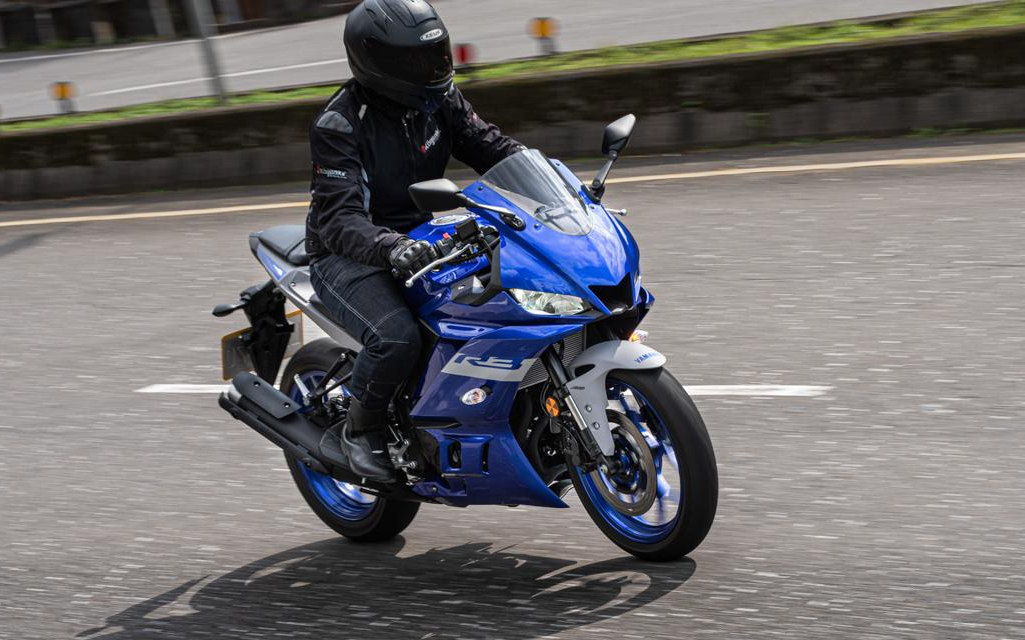 2020雅马哈r3车评,雅马哈r32023款车主