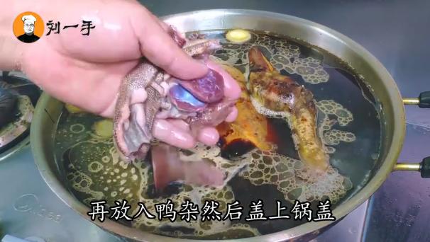 想吃烤鸭不用东奔西走,秘制酱鸭非常好吃