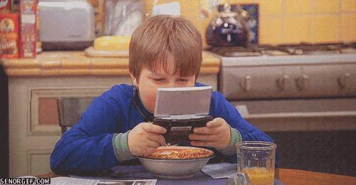 4岁女孩近视100怎么办,孩子12岁以下近视的真正原因