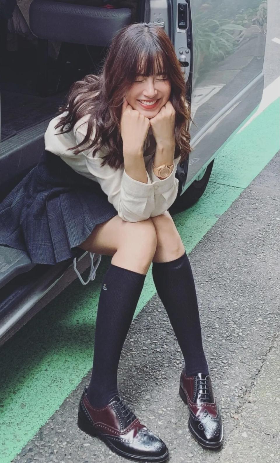 张子萱挑战吊带裙,张子萱夏日吊带裙