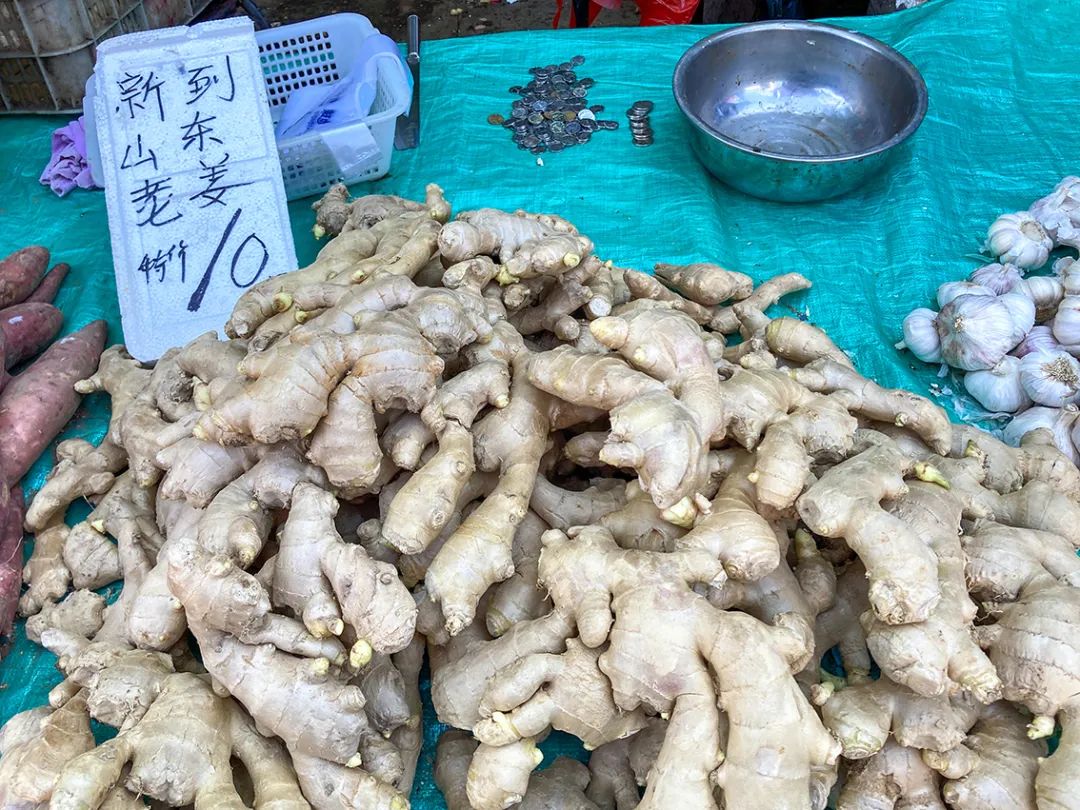 不错挺便宜的早市,附近比较旺的早市