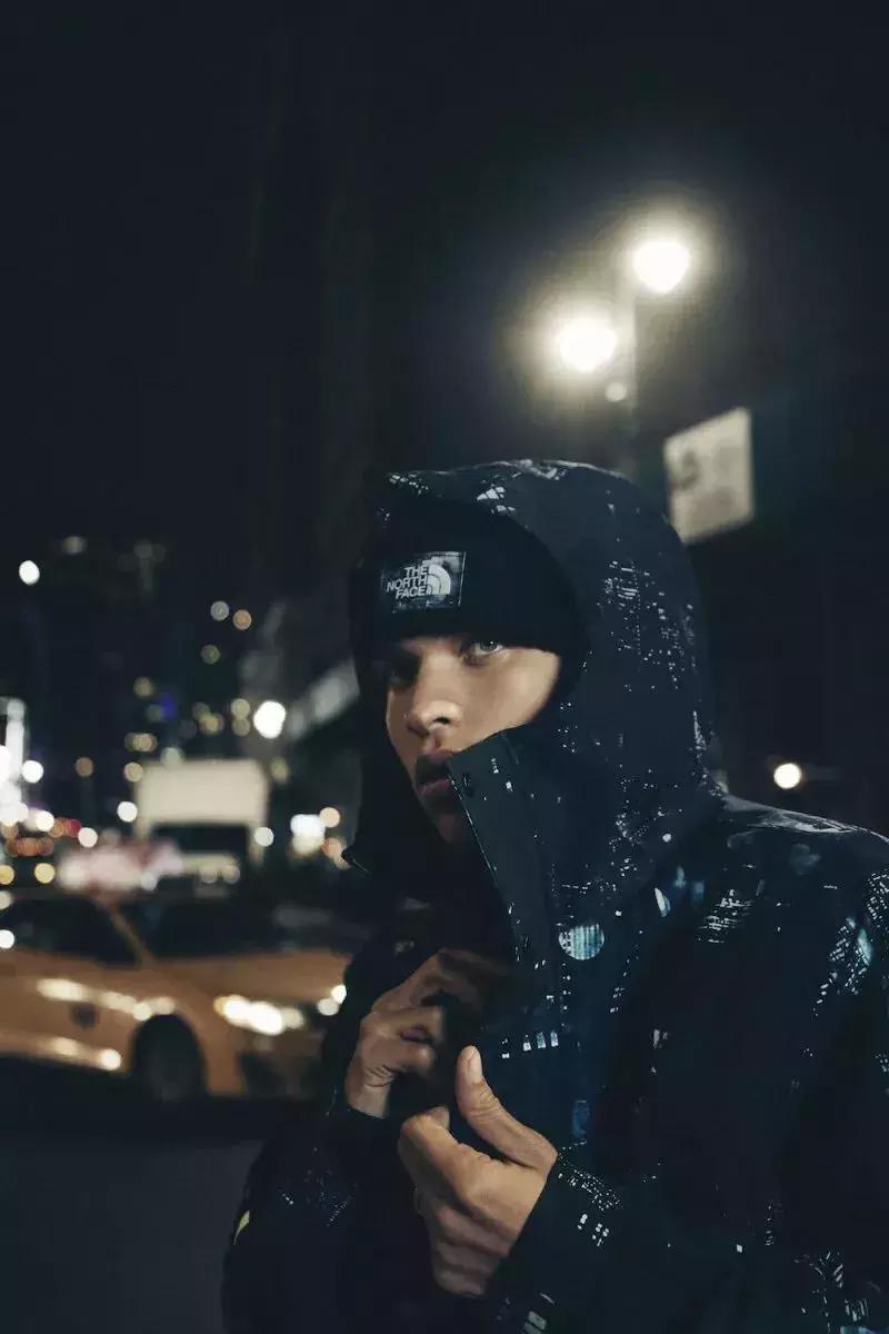 和加拿大鹅同档次的羽绒服,羽绒服排名前十名加拿大鹅羽绒服