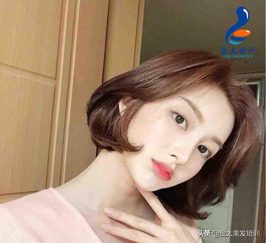 学美发一年没学会迷茫了,学美发27岁是不是有点晚了