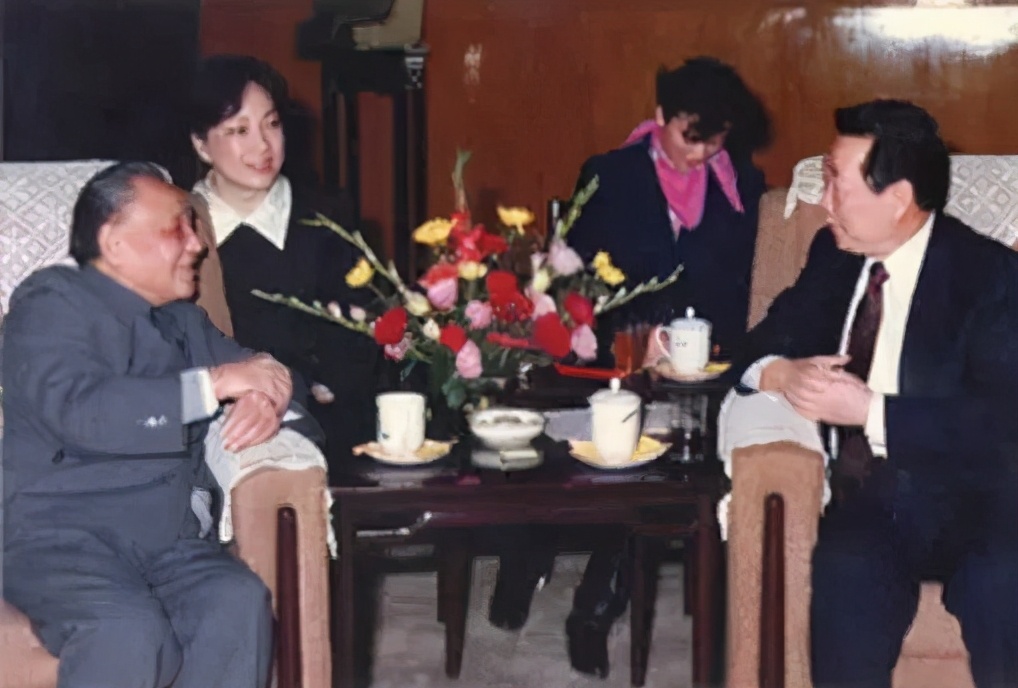 泰国首富家族排行榜 (泰国首富谢氏家族回乡)