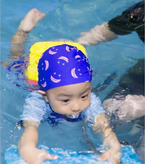 婴儿游泳家长常见问题及解答话术,育儿专家说婴儿游泳
