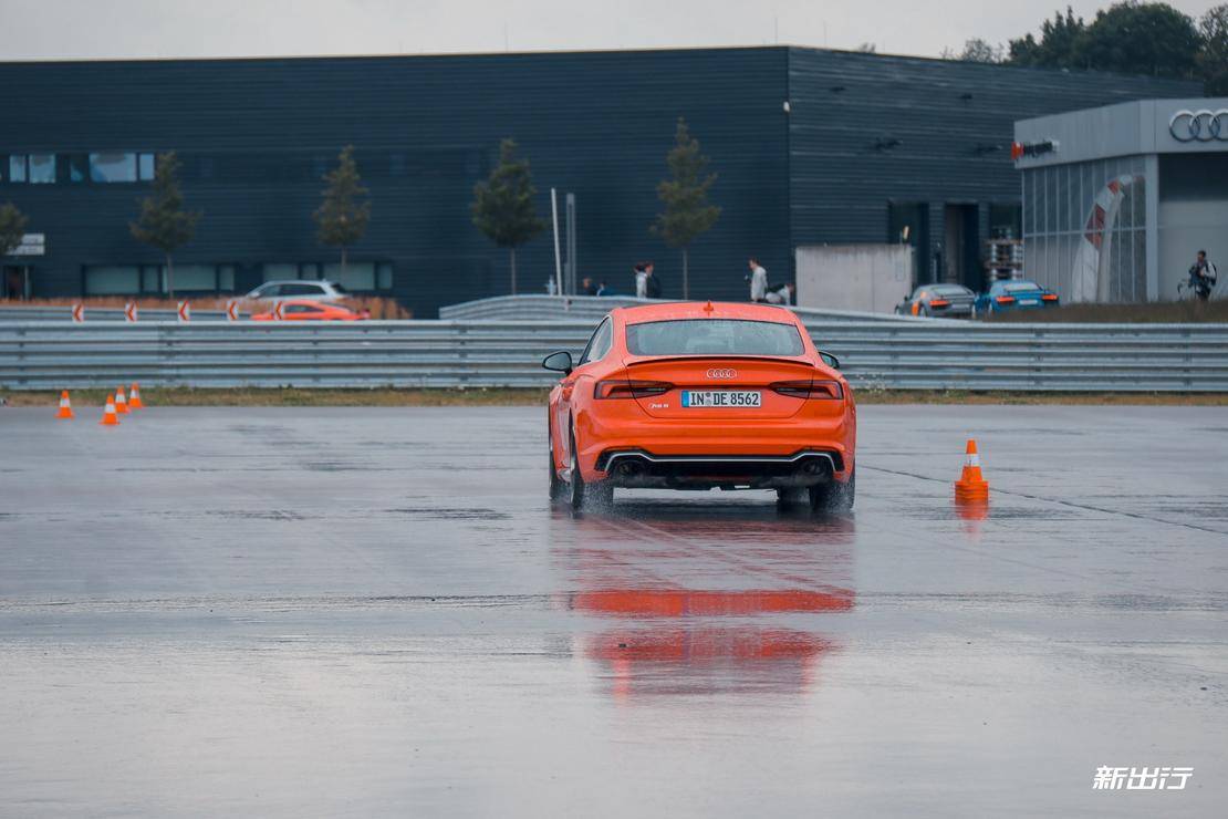 奥迪r8新能源版,奥迪r8新能源