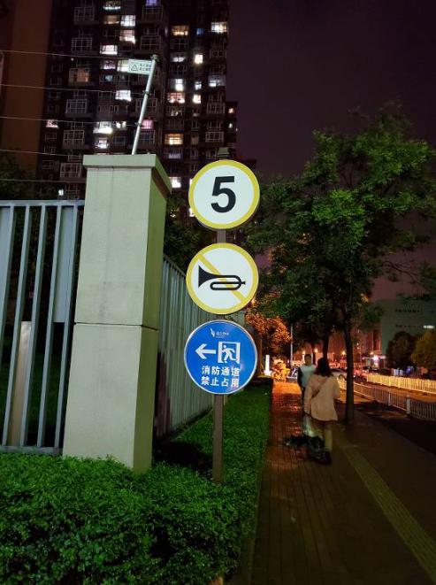 三星galaxys10打游戏,三星galaxys10哪些地方惊艳到你