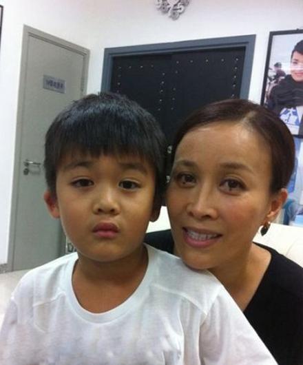 那英背后的六段情史,那英背后的经历