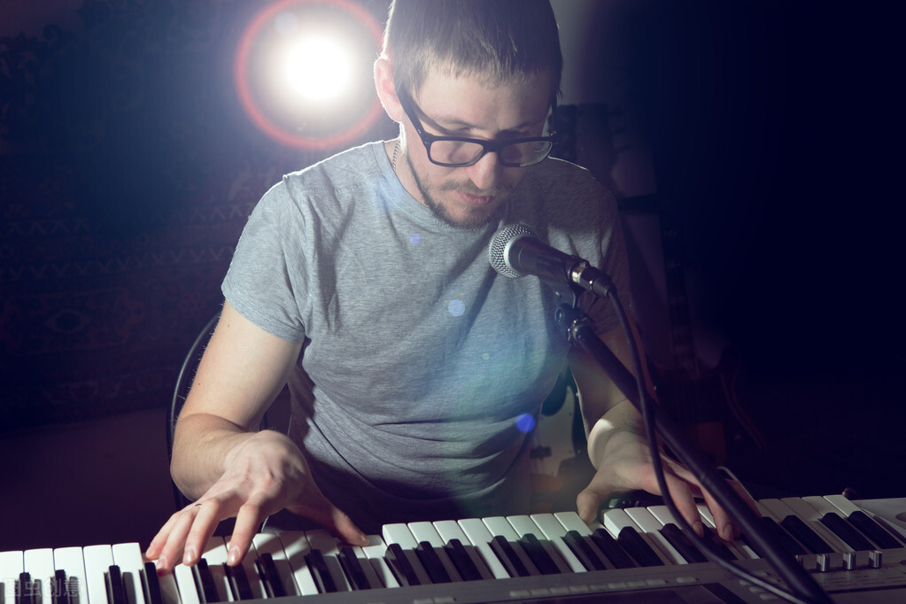 原来，气泡音这样发不仅好听还可以缓解嗓子的疲劳