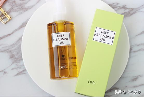 快速简单卸妆,如何快速卸妆又不伤肤